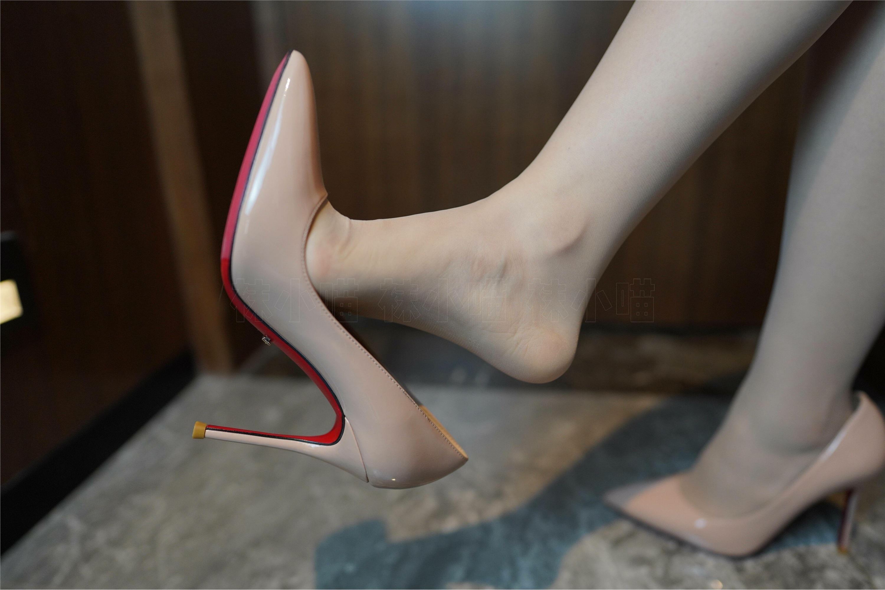 kittyWawa袜小喵 KT300 准备出发